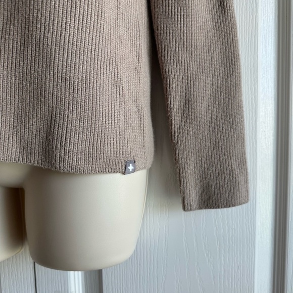 Figs Ribbed Knit Sweater - Picture 4 of 7